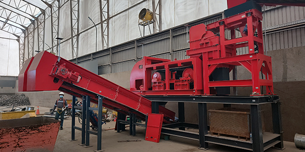 廢金屬高效回收處理設備——廢鋼邊角料錘式撕碎機