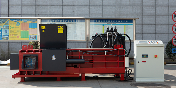 金屬邊角料堆放運(yùn)輸?shù)碾y題，交給廢舊金屬打包機(jī)來解決