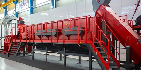 農膜污染危害大？農膜破碎造粒線處理污染助力再生