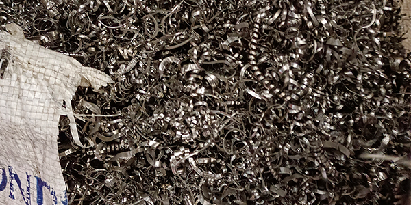 機(jī)床碎屑撕碎機(jī)，解決金屬切屑回收處理難題