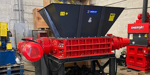 廢棄衣物怎么回收處理？布料邊角料破碎機來助力！