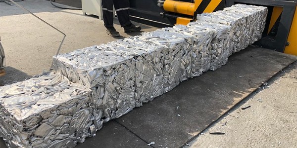 鋁合金邊角料怎么回收利用？鋁合金邊角料壓塊機帶你一探究竟！