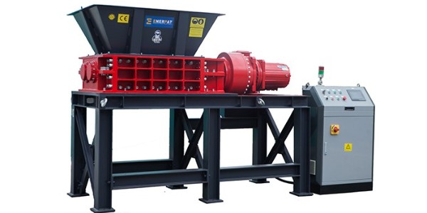 處理工業固廢就選恩派特工業廢品撕碎機