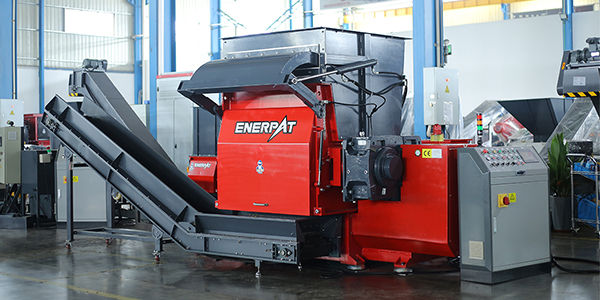 廢編織袋撕碎機，為廢<i style='color:red'>塑料回收</i>節能減排，提高效益