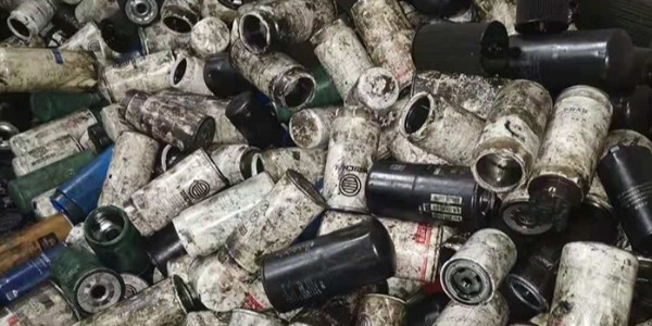 機(jī)油濾芯回收價(jià)值高嗎？機(jī)油濾芯破碎機(jī)助力回收