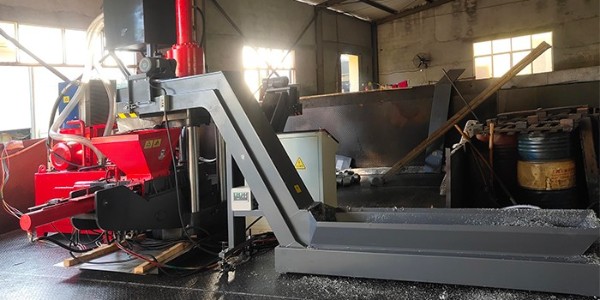 論鐵屑壓餅機在金屬屑回收處理中的經濟價值