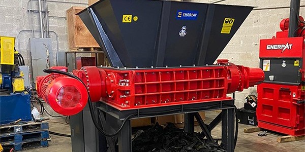 無紡布破碎設(shè)備廠家怎么選？無紡布破碎機廠家選擇方法介紹